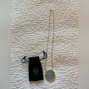 House of Harlow 1960 Sunburst necklace